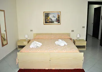 La Pineta 2*